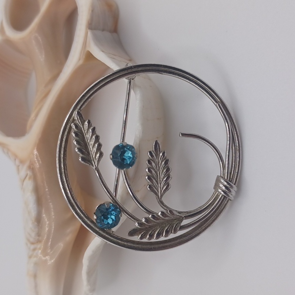 Van Dell Sterling Floral Brooch With Light Blue Rhinestones - Picture 3 of 6